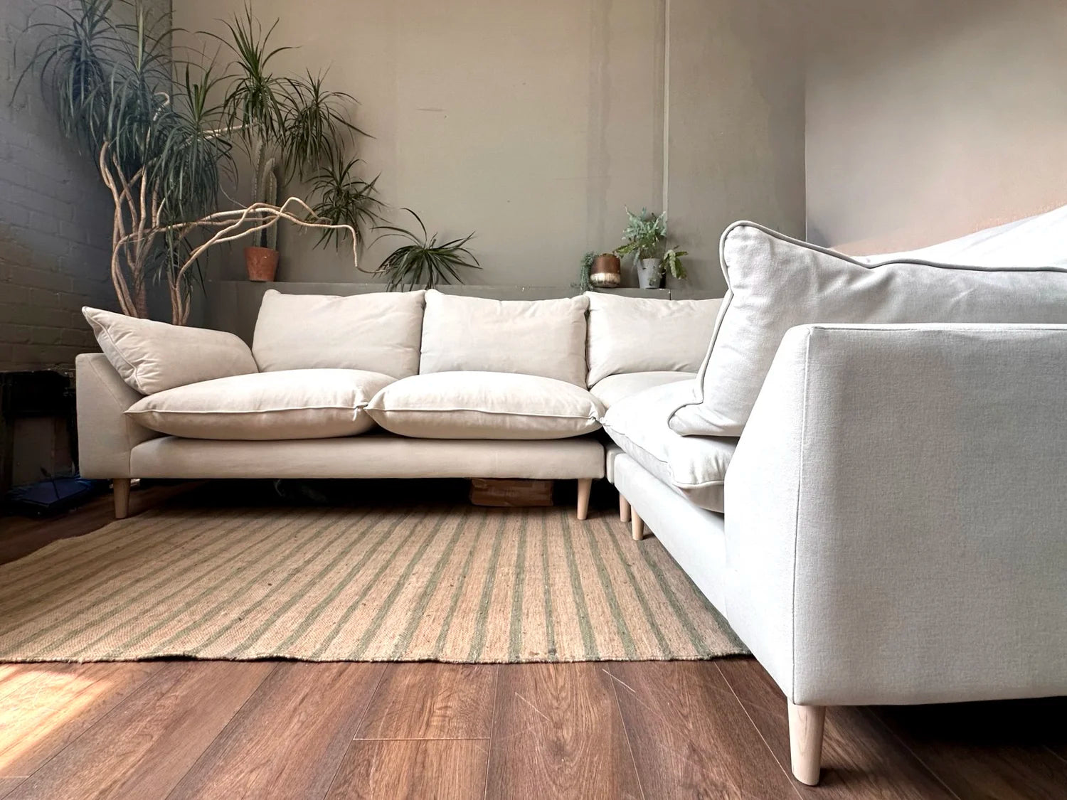 Loaf — Slow Riser Corner Sofa Large